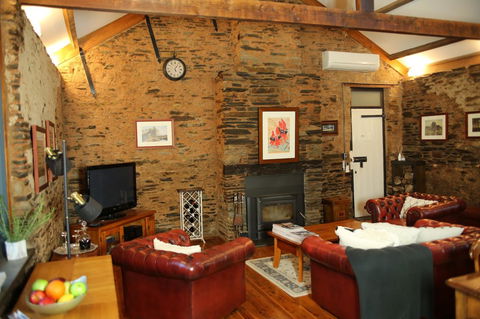 William Hunt's Retreat - Cypress Studio - Holiday Find 14