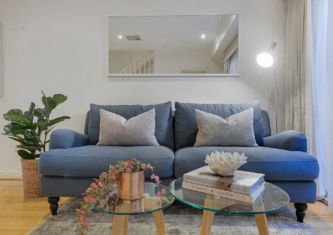 GOUGER 265 - Holiday Find 6