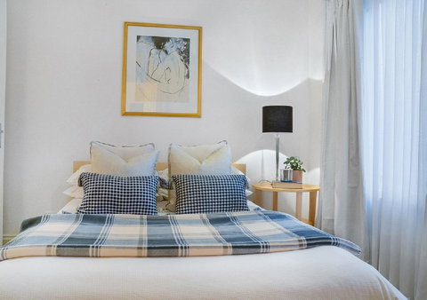 GOUGER 265 - Holiday Find 1