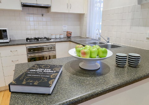 GOUGER 265 - Holiday Find 3