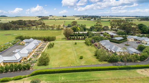 The Barn Accommodation - Holiday Find 1