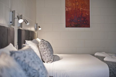 Victor Harbor City Inn - Holiday Find 21