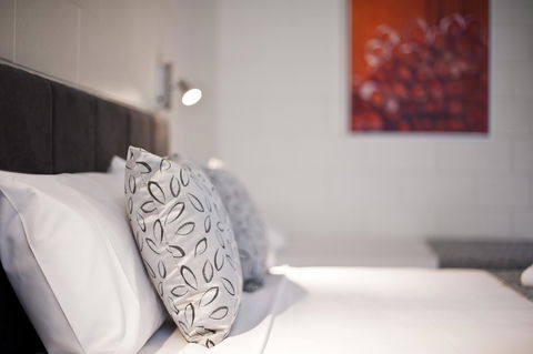 Victor Harbor City Inn - Holiday Find 24