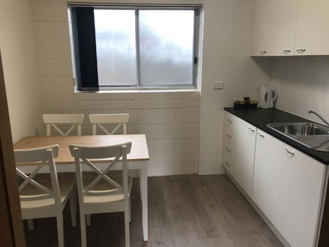 Victor Harbor City Inn - Holiday Find 9