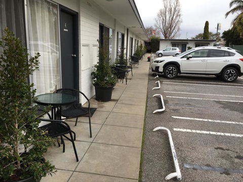 Victor Harbor City Inn - Holiday Find 8