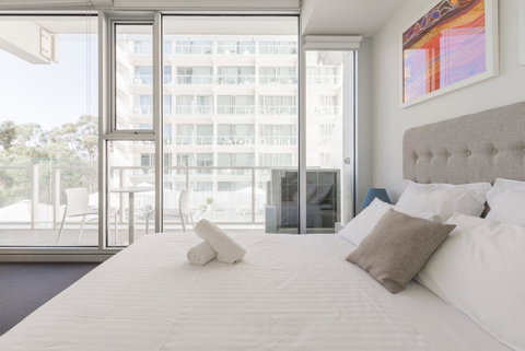 Ther-Rich Elegant 1BR Apartment In Walkerville - Holiday Find 2