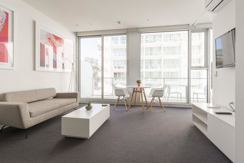 Ther-Rich Elegant 1BR Apartment In Walkerville - Holiday Find 14