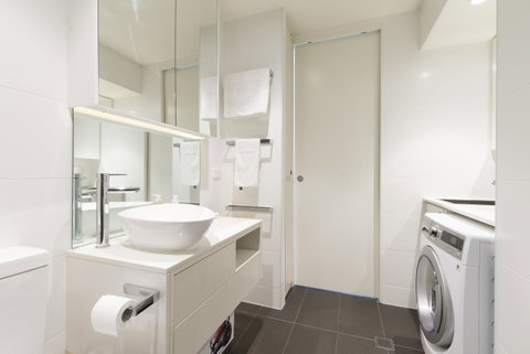 Ther-Rich Elegant 1BR Apartment In Walkerville - Holiday Find 22