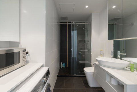 Ther-Rich Elegant 1BR Apartment In Walkerville - Holiday Find 27