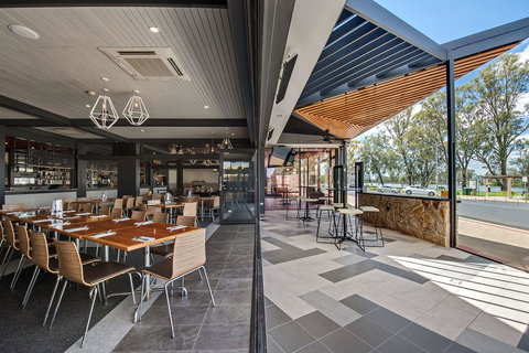 Berri Hotel - Holiday Find 5