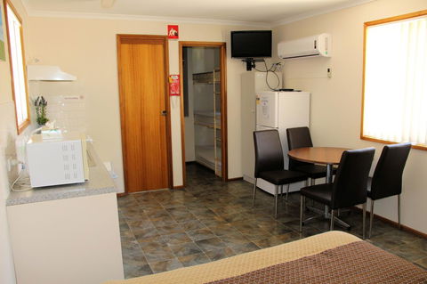 Ardrossan Caravan Park - Holiday Find 29