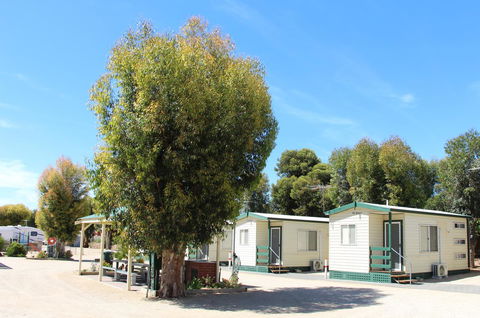 Ardrossan Caravan Park - Holiday Find 24