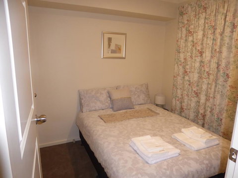 ADELAIDE CENTRAL APARTMENT - 3BR, 2BATH & CARPARK - Holiday Find 16