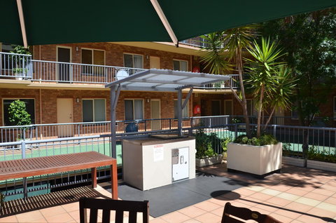ADELAIDE CENTRAL APARTMENT - 3BR, 2BATH & CARPARK - Holiday Find 22