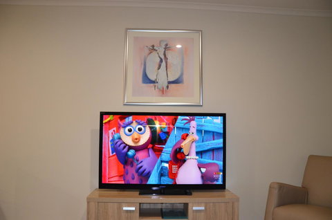 ADELAIDE CENTRAL APARTMENT - 3BR, 2BATH & CARPARK - Holiday Find 9