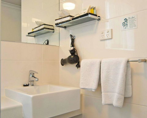 Comfort Inn Victor Harbor - Holiday Find 16