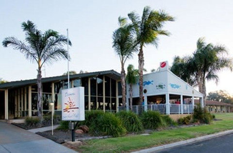 Barmera Lake Resort Motel - Holiday Find 1