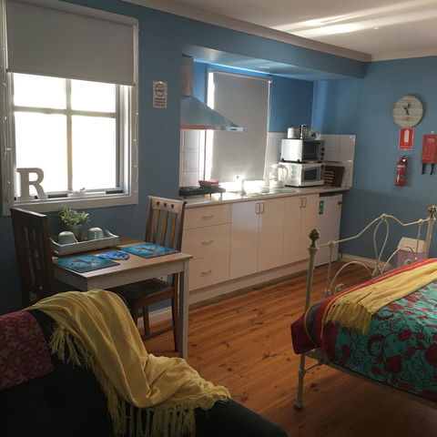 KI Dragonfly Guesthouse - Holiday Find 11