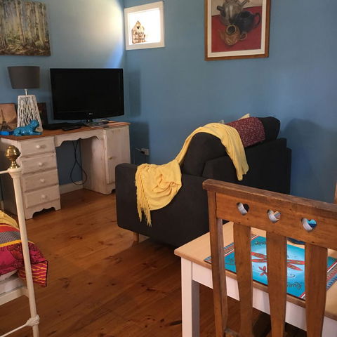 KI Dragonfly Guesthouse - Holiday Find 13