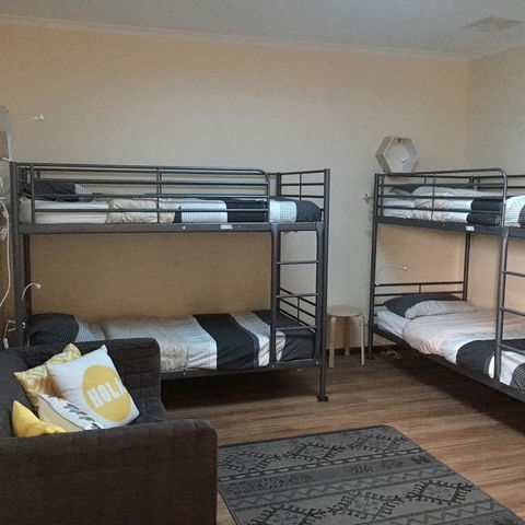 KI Dragonfly Guesthouse - Holiday Find 28