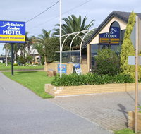 Aviators Lodge - Holiday Find