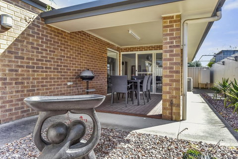 City Fringe Apartment - Holiday Find 1