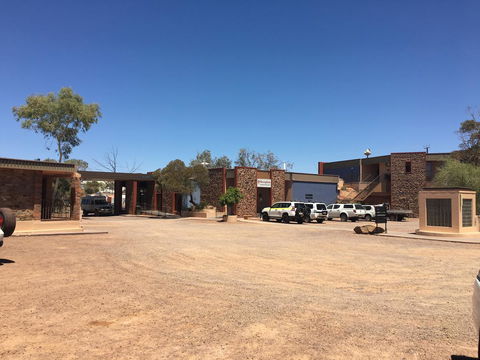 Desert Cave Hotel - Holiday Find 36