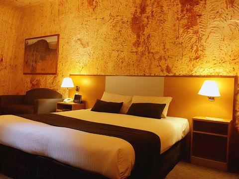 Desert Cave Hotel - Holiday Find 37