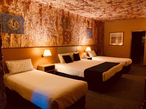 Desert Cave Hotel - Holiday Find 29