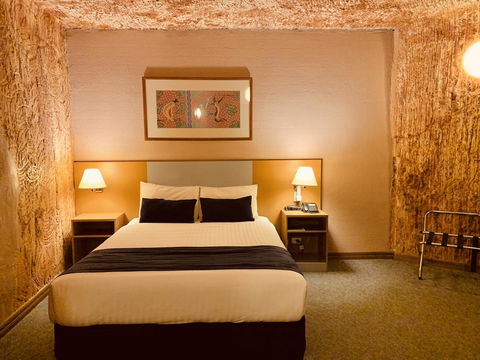 Desert Cave Hotel - Holiday Find 10