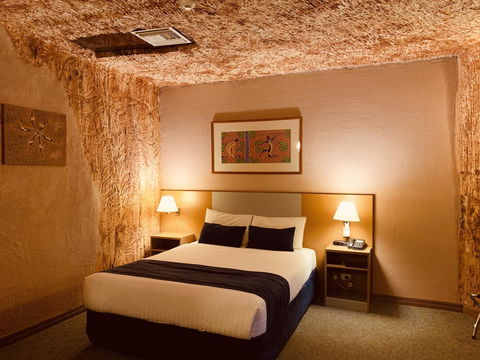 Desert Cave Hotel - Holiday Find 12