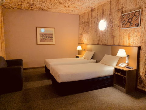 Desert Cave Hotel - Holiday Find 7