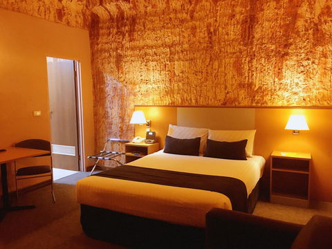 Desert Cave Hotel - Holiday Find 40