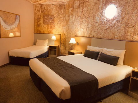 Desert Cave Hotel - Holiday Find 24