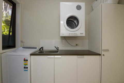 Boom 6 Boomerang Beach - Holiday Find 18