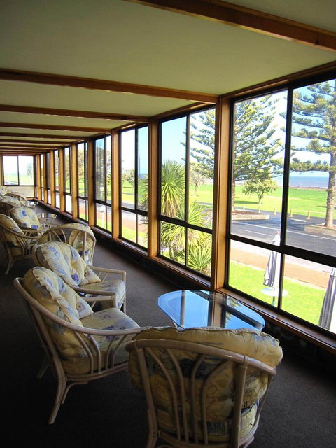 Lacepede Bay Motel - Holiday Find 6