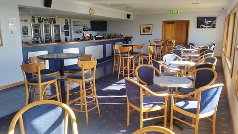 Lacepede Bay Motel - Holiday Find 11