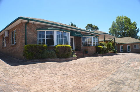 Deer Park Motor Inn Armidale - Holiday Find 32