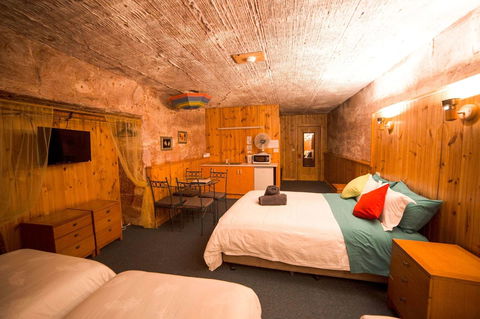 Comfort Inn Coober Pedy Experience - Holiday Find 6