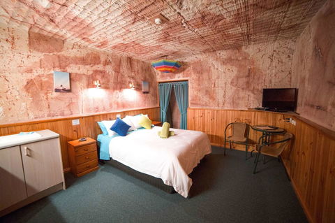 Comfort Inn Coober Pedy Experience - Holiday Find 2
