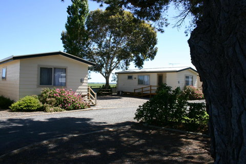 Millicent Hillview Caravan Park - Holiday Find 0