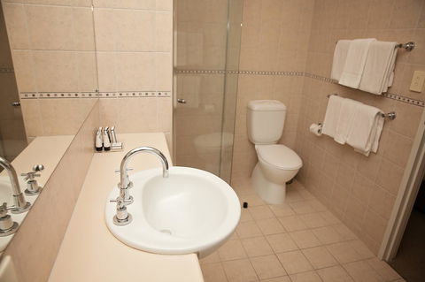 Mawson Lakes Hotel - Holiday Find 41