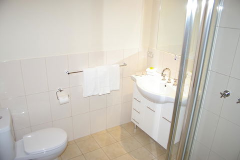 Mawson Lakes Hotel - Holiday Find 28