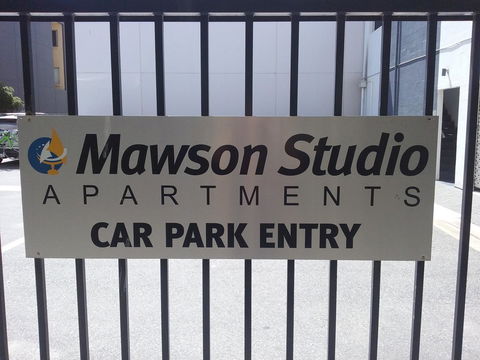 Mawson Lakes Hotel - Holiday Find 34