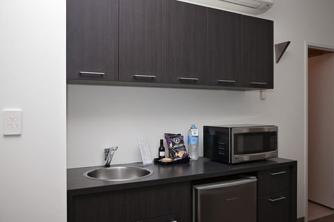 Mawson Lakes Hotel - Holiday Find 33