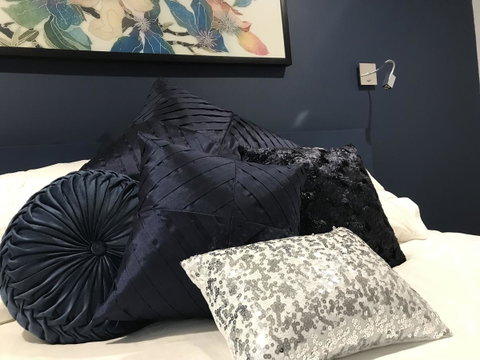 Adagio In Auburn - Holiday Find 26