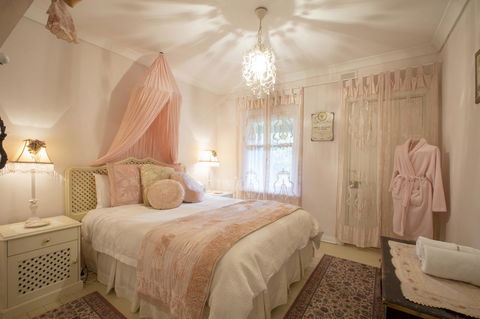 Jasmine\'s Barossa Valley Cottage - Holiday Find 6