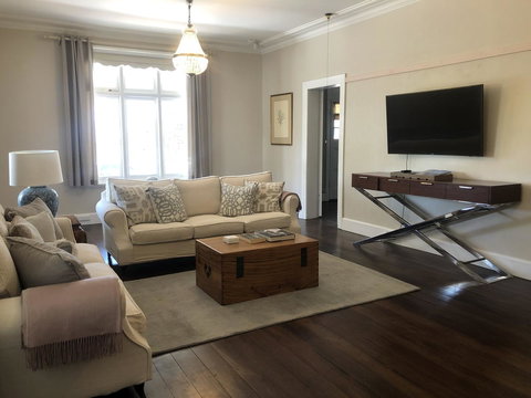 Belmore Cottage - Holiday Find 8