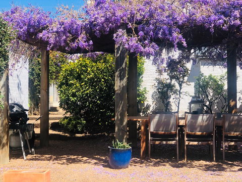 Belmore Cottage - Holiday Find 10