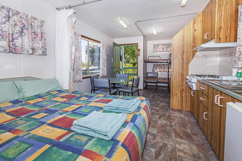 Echo Holiday Parks - Naracoorte - Holiday Find 0